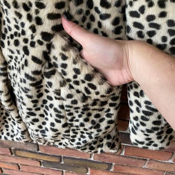 Leopard Print Snap Closure Faux Fur Jacket - Picture 8 of 10